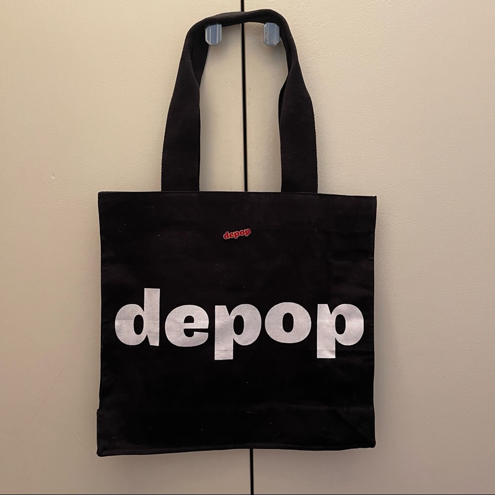 Depop tote bag with pin